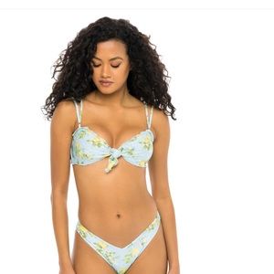 JMP The Label Main Squeeze Top